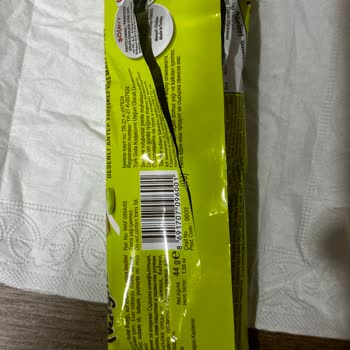 Şölen Nutymax Çikolatadan Kertenkele Çıktı.