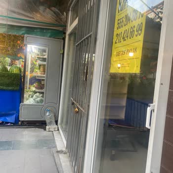 Küçükçekmece Belediyesi Dükkanımın Cephesi İşgal Altında