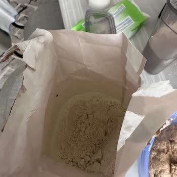 File Market Harras Unun İçinde Böcekler Çıktı