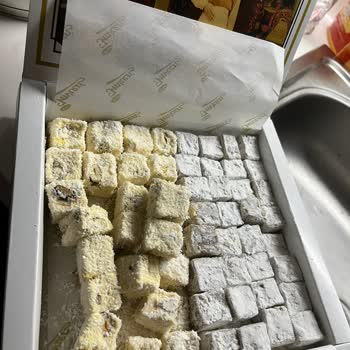 İmren Lokumları Kurtlu Çıktı Verdiğimiz Paraya Yazık