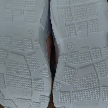 FLO Ayakkabı FLO Kendi Hatasına Rağmen Müşteriye Karşı Olumsuz Tavrı