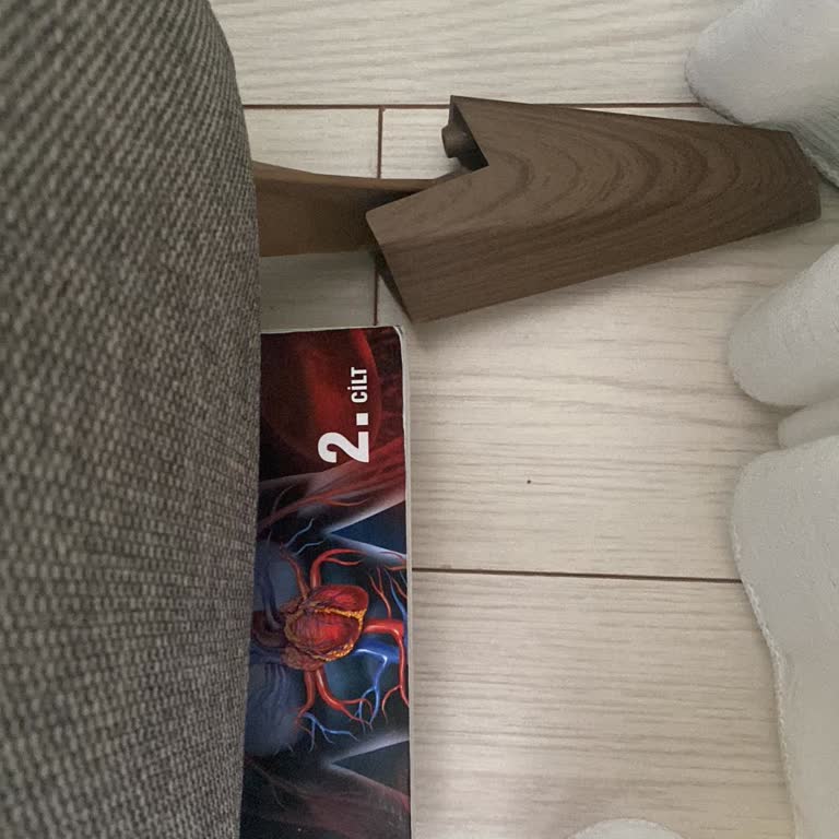 Enza Home Netha Koltuk Plastik Ayak Mağduriyeti