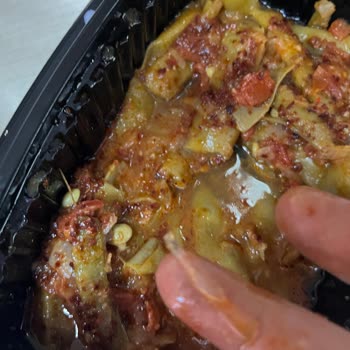 Yemeksepeti Yemek Siparişinde Cam Parçası Tehlikesi