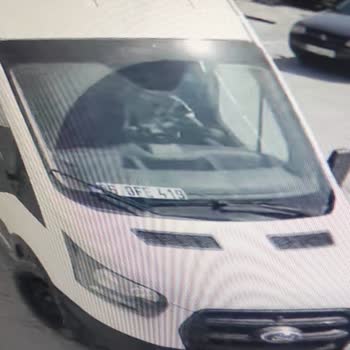 Sendeo Kargo Firmasının Park Halindeki Aracıma Çarpması