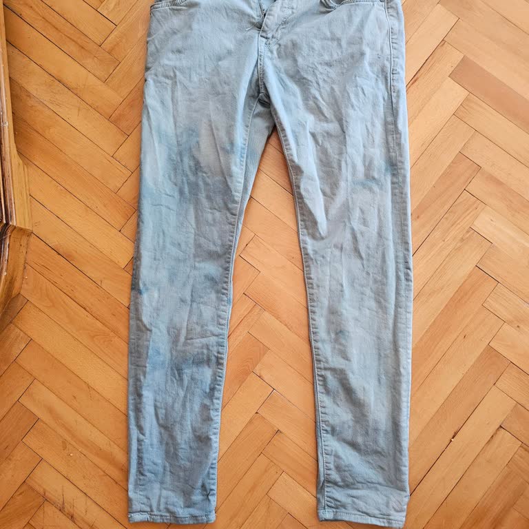 Atlaspark AVM Mavi Pantolon Renk Atması