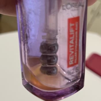 Loreal Revitalift Göz Serumu Rengi Ve Yapısı