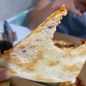 Pizza Hut Hayal Kırıklığı Boş Pizza Ve Eksik Malzemeler
