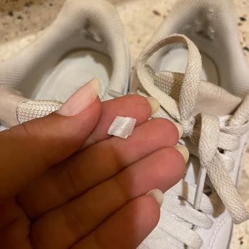 FLO Ayakkabı İzmir Gaziemir Optimum- Nike Ayakkabı Üretim Hatası