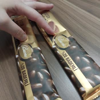 BİM Buono Bademli Çikolata Gramı Düşük