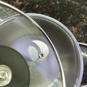 Emsan Tencere Seti Kapaklarındaki Paslanma Sorunu