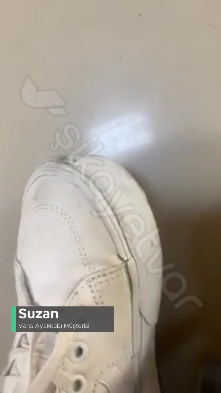 Vans Ayakkabım Yırtıldı! videonun kapak resmi
