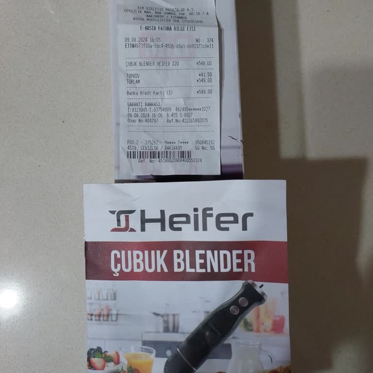 Heifer Blender 1500watt Blender Ucunun İçinden Akan Siyah Sıvı
