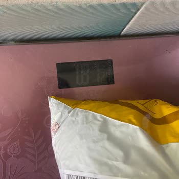 PTT Kargo Epttavm Gülen Market Mağduriyeti Bozuk Ve Açılmış Mama Gönderildi