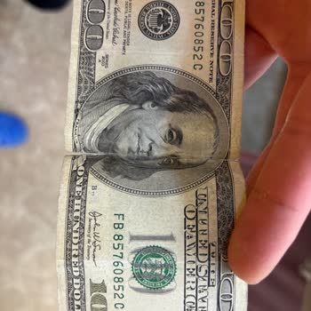 Ilgın İş Bankası Yırtık 100 USD Verdi Ve Geri Almadı