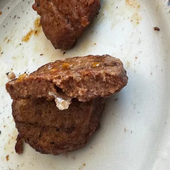 Superfresh Köftenin İçinden Plastik Çıktı!