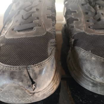 FLO Dan Alınan Polaris Ayakkabı, Dünyanın En Pahalı Ayakkabısı!