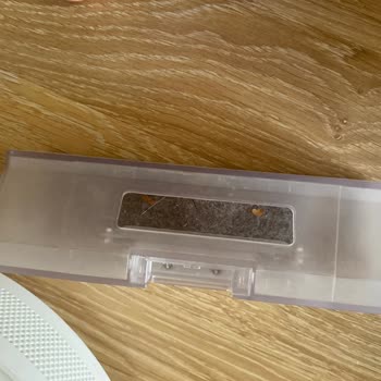 Xiaomi Temizlik Robotumuzun Servisten Döndüğünde Kırılan Toz Haznesi