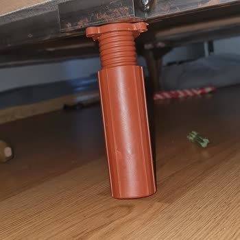 Kelebek Mobilya Kelebek Viena Koltuk Çok Kalitesiz Sürekli İskeleti Ayakları Kırılıyor