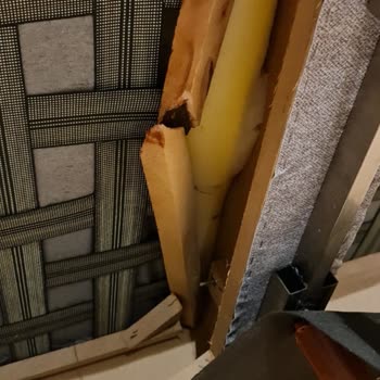 Kelebek Mobilya Kelebek Viena Koltuk Çok Kalitesiz Sürekli İskeleti Ayakları Kırılıyor