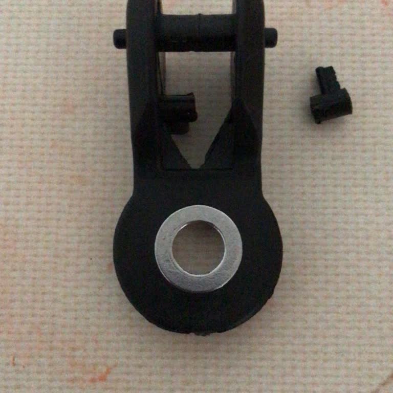 Hepsiburada Daha Montaj Esnasında Kırılan Silecek Kolu