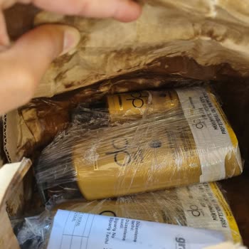 Gratis Özensiz Hasarlı Paketleme