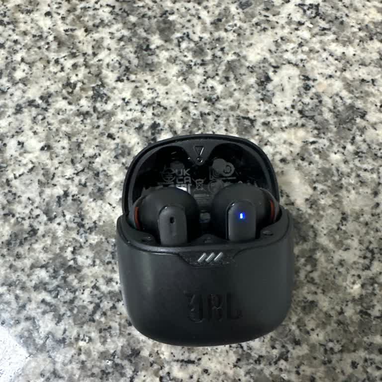 JBL Tune Flex Kulaklığımın Sol Kulaklığı Şarj Olmuyor