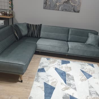 İstikbal Firması Yetkilileri Lütfen Gelen Koltuğa Bakın