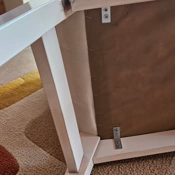 Kilim Mobilya Vidasız Sandalye Sorunu