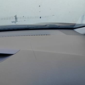 2013 Kia Ceed Torpidoda Çatlak Oluşması.