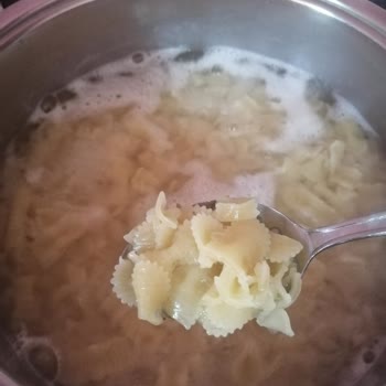 A101 Bendo Makarnanın Su İle Buluşup Erimesi!