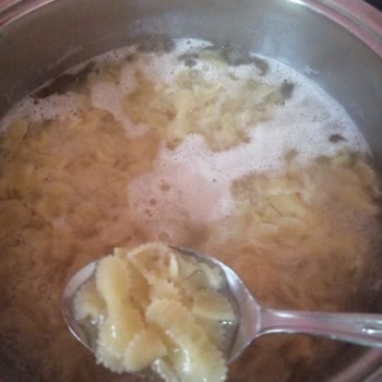 A101 Bendo Makarnanın Su İle Buluşup Erimesi!