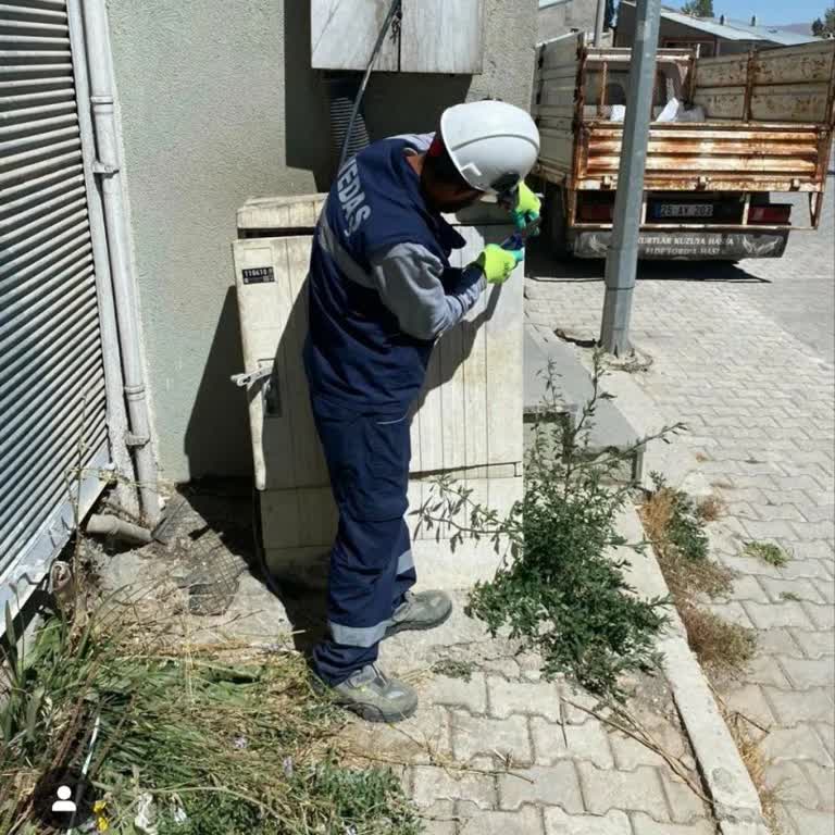 VEDAŞ Biz Ne Ettik Sana