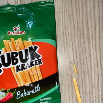 A101'den Aldığım Çıt Kırıldım Çubuk Krakerin İçinden Plastik Çıktı!