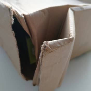 Gerekli Şeyler (gerekliseyler.com.tr) Özensiz Paketleme Ve Hasarlı Ürün Teslimatı