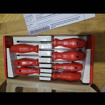 I Ordered WD-40 Spray From N11 But Received A Screwdriver Set Instead