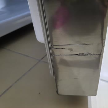 LG Buzdolabı Servisinden Kötü Deneyim Hasarlı Ürün Teslimatı
