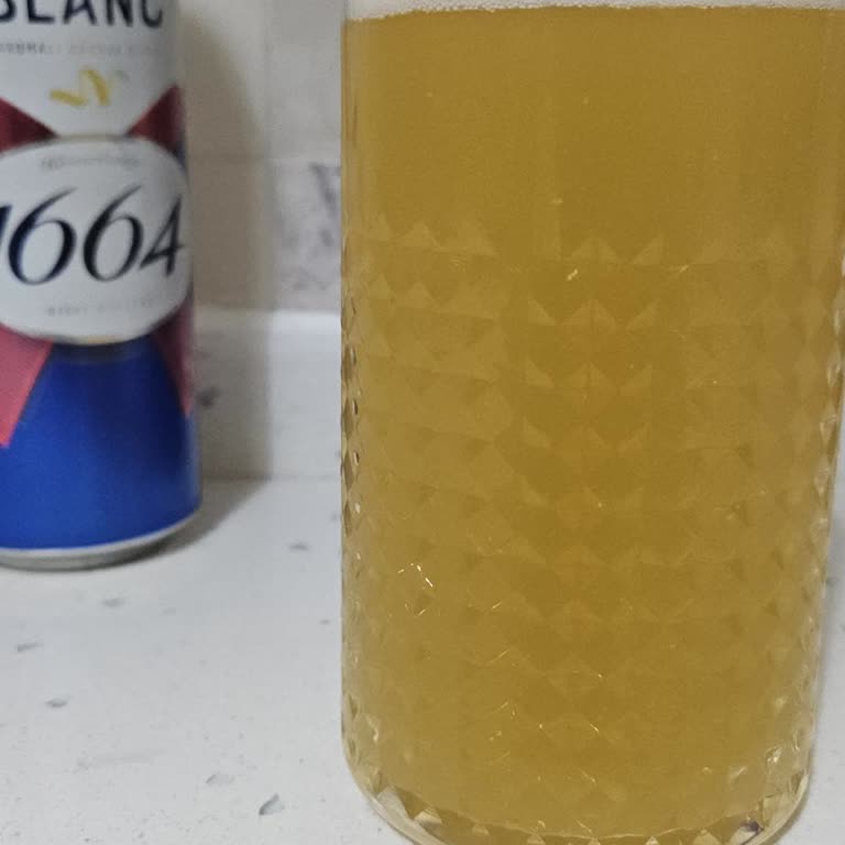 Tuborg Blanc Biradan Tortu Çıkıyor!