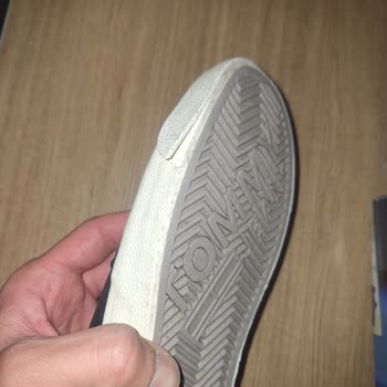 Boyner Den Aldığım Tomy Hilfiger Marka Ayakkabı Her Taraftan Dağıldı.