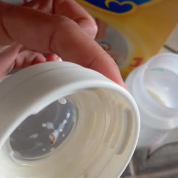 Bebelac Sütünde Böcek Şoku