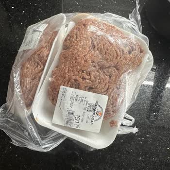 Migros Eltes Güneşi Şubesi, Bozuk, Kararmış Et Yolluyor!