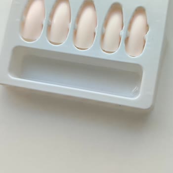 Rose Cosmetic Eksik Ürün: Takma Tırnak Paketi Yapıştırıcısız Geldi