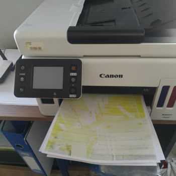 Canon Media Markt'tan Aldığım Yazıcı Sadece Sarı Basıyor