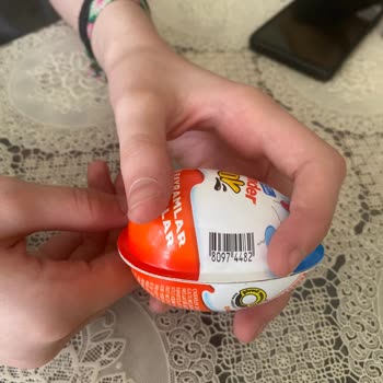Kinder Yumurta Hayal Kırıklığı: Oyuncak Çıkmadı