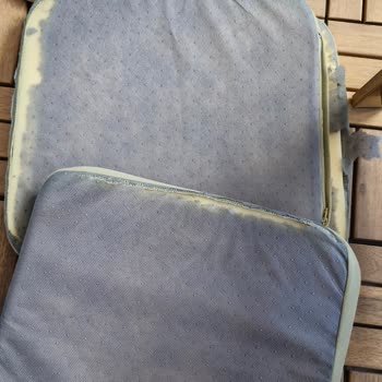 IKEA Minderleri Kendiliğinden Parçalandı