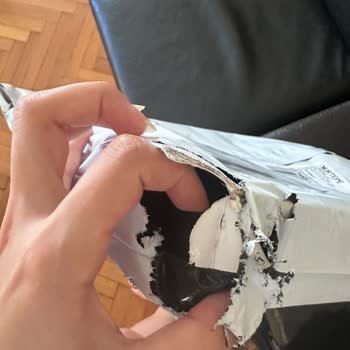 MNG Kargo'dan Gelen Paket Hasarlı Ve Güvenlik Sorunu Var