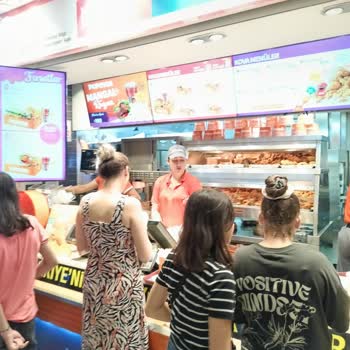 Adana Popeyes M1 Şubesi Paraya Doymuş