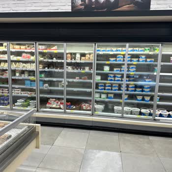 Carrefour SA İstanbul Eyüpsultan Göktürk Market Pislik İçerisinde