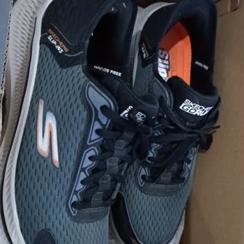 Skechers Ayakkabının Topuk Kısmı Deforme