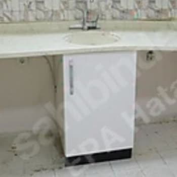 İzmir Mutfak & Banyo Eksik, Özensiz İş Yapıyor