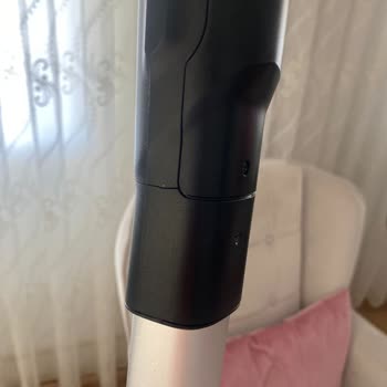 PHILIPS Ev Aletleri Philips Dikey Süpürge Kırıldı